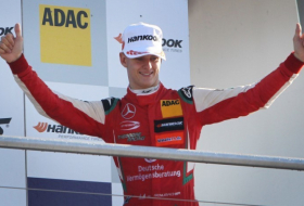 Hijo de Michael Schumacher firma un contrato para unirse a Ferrari