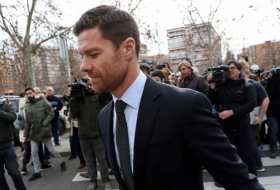 Suspendido el juicio contra el exfutbolista español Xabi Alonso