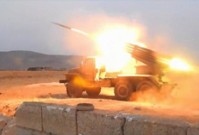 Siria lanza varios misiles contra terroristas de Al-Nusra en Idlib