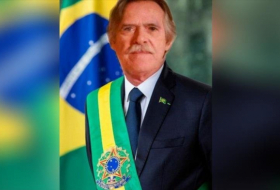   Bolsonaro amenaza al actor autoproclamado ‘presidente’ de Brasil  