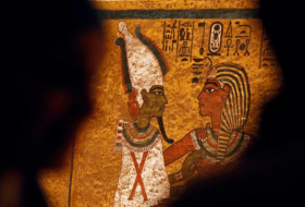 ¿Quién gobernó Egipto antes de que Tutankamón ascendiera al trono?