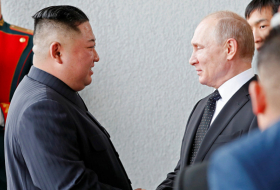   Concluye en la ciudad rusa de Vladivostok la primera cumbre de Kim y Putin  