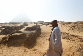   Egipto:   Hallan un cementerio del Reino Antiguo con una tumba para dos personas cerca de las pirámides de Guiza
