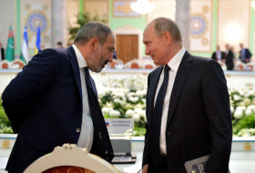   Peskov: El conflicto de Karabaj no fue discutido durante la reunión entre Putin y Pashinián 