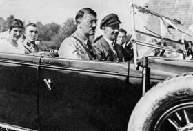   La caza del Führer:   cómo trataron de matar a Adolf Hitler