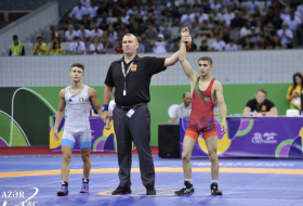   Primera medalla de oro del FOJE la gana el luchador azerbaiyano Farid Sadijli  