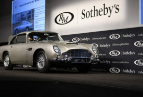 El Aston Martin DB5 de James Bond, subastado por $6,4 millones