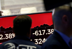 El Dow Jones cierra con una pérdida de más de 600 puntos a medida que aumenta la guerra comercial con China