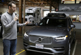 EE UU imputa a un exejecutivo de Google por llevarse información del coche sin conductor a Uber