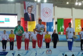   Gimnastas azerbaiyanos ganaron las medallas de 