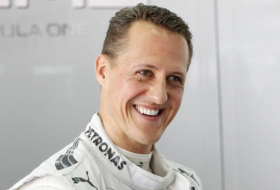 Michael Schumacher ingresa en un hospital de París