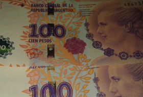 Banco Central de Argentina limita la compra de dólares: 200 mensuales por persona