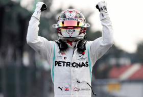 Hamilton gana el Gran Premio de México, pero el título mundial debe esperar