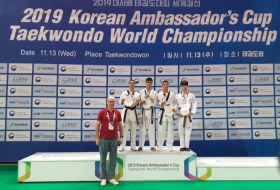  Taekwondistas azerbaiyanos ganaron tres medallas en la Copa de 