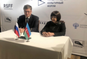   Azerbaiyán y Rusia discuten las relaciones culturales  