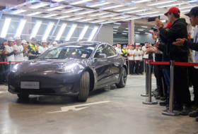 Tesla entrega los primeros Model 3 fabricados en China