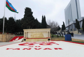   La Vanguardia publica sobre   el 20 de enero  :   Azerbaiyán recuerda a las víctimas del 