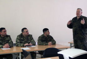   La OTAN realiza cursos para militares azerbaiyanos  