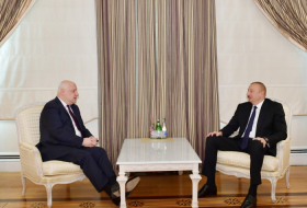   Ilham Aliyev recibe al presidente de la AP de la OSCE  