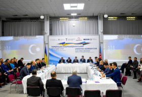  Azerbaiyán y Ucrania firman Memorando de Entendimiento en el campo energético 