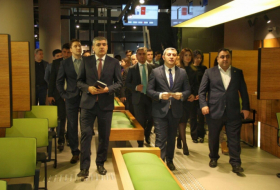   Miembros del Club Europeo del Caspio visitan la Agencia DOST  
