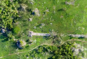 Arqueólogos hallan una gran carretera maya de 100 km