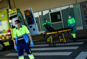   Los médicos de la UCI en España estiman que podría haber 87.000 muertes en el país si no se cumplen las medidas  