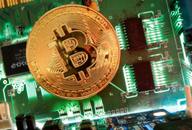 Una misteriosa transacción con 50 bitcoines minados en 2009 podría apuntar al 'padre' de la criptomoneda