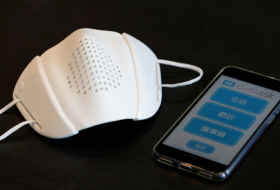 Crean una mascarilla inteligente que se conecta al móvil por Bluetooth