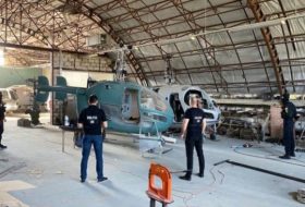 VIDEO: Descubren una fábrica clandestina de helicópteros con más de una docena de aeronaves