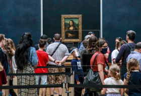El Louvre reabre con menos de una cuarta parte de sus visitantes habituales