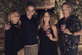 Tom Hanks y Rita Wilson estrenan nacionalidad griega