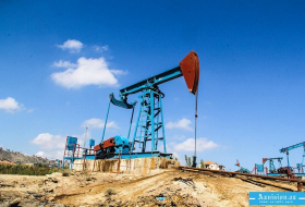 El petróleo de Azerbaiyán cae en precio