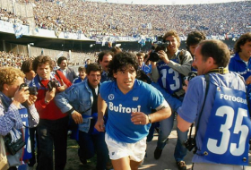 El estadio San Paolo de Nápoles llevará el nombre de Diego Armando Maradona