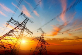 Producción de electricidad de Azerbaiyán se reduce en noviembre