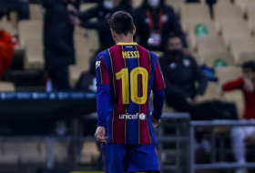 Suspenden a Messi con dos partidos por su agresión a un rival en la final de la Supercopa de España