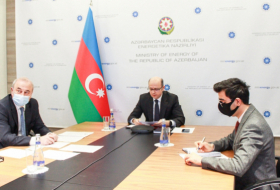 Azerbaiyán debatió los proyectos en el ámbito del uso de fuentes de energía renovables