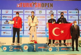 Taekwondista azerbaiyano gana la medalla de oro