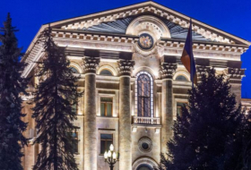   El Parlamento de Armenia levanta la ley marcial  