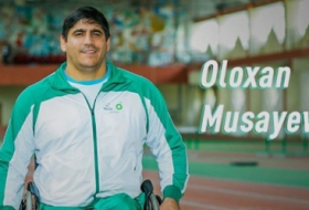 Otro paralímpico azerbaiyano gana la medalla de oro en Túnez
