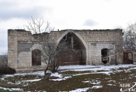  Un monumento histórico- religioso de Azerbaiyán más sometido al vandalismo armenio:   Mezquita Giyasli
