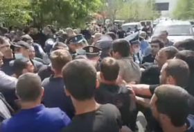   El primer ministro armenio es recibido con protestas en su visita a Zangazur-  Video    