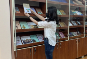   La Embajada de China en Azerbaiyán donó libros a la Biblioteca Nacional Azerbaiyana  