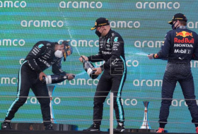 Hamilton reina en Barcelona, con Sainz séptimo y Alonso décimoséptimo