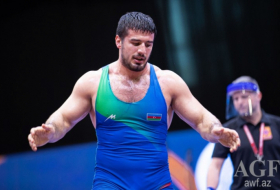Luchador azerbaiyano gana el bronce en Polonia