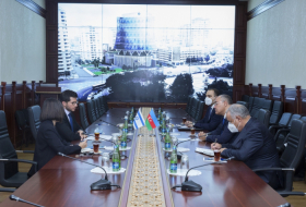 Azerbaiyán e Israel estudian la cooperación aduanera