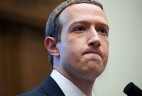Las acciones de Facebook se hundieron hasta 6%: Mark Zuckerberg perdió USD 7.000 millones en dos horas