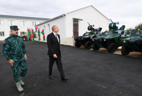  El presidente visita el complejo de la unidad militar del Servicio Estatal de Fronteras en Zangilan 