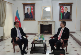   Se reúnen los embajadores de Azerbaiyán y Turquía   