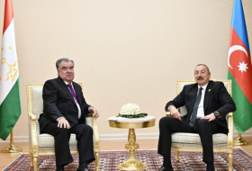   Ilham Aliyev se reunió con el presidente de Tayikistán  
